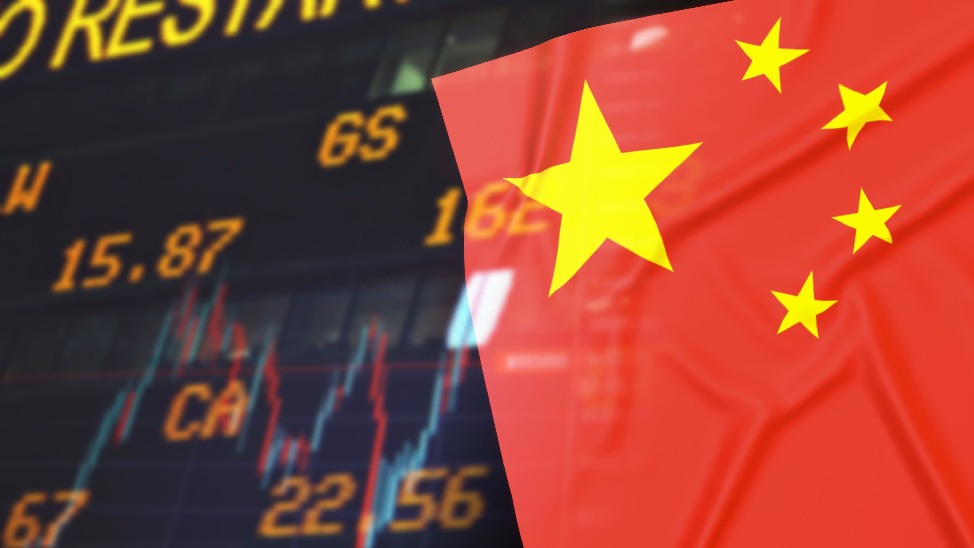 China Wirtschaft: Chinesische Flagge und Aktienmarkt Hintergrund, Fotomontage