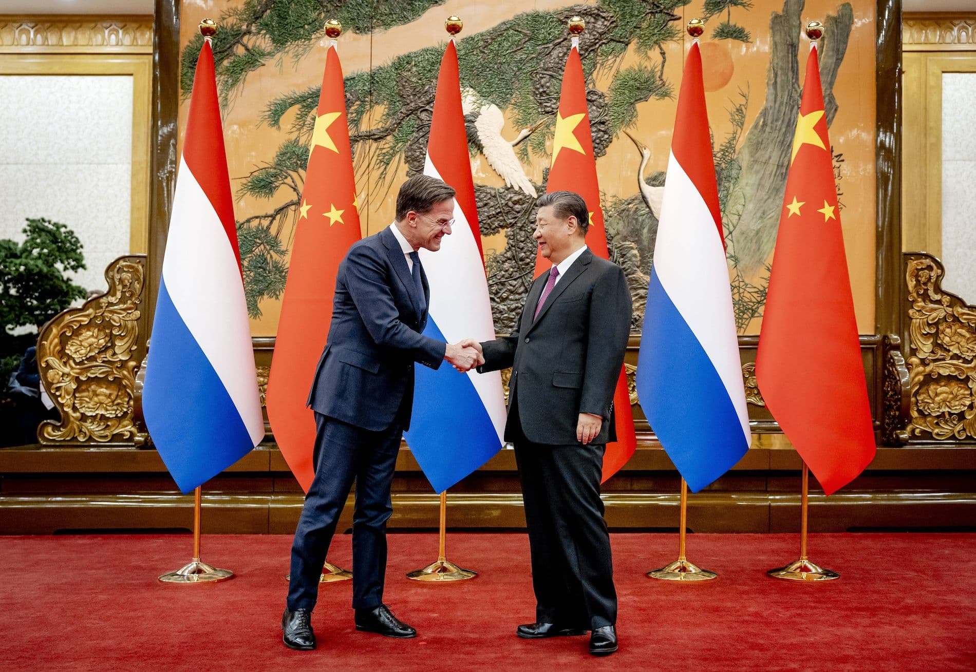 Premierminister Mark Rutte trifft Präsident Xi Jinping während eines Arbeitsbesuchs in der Volksrepublik China