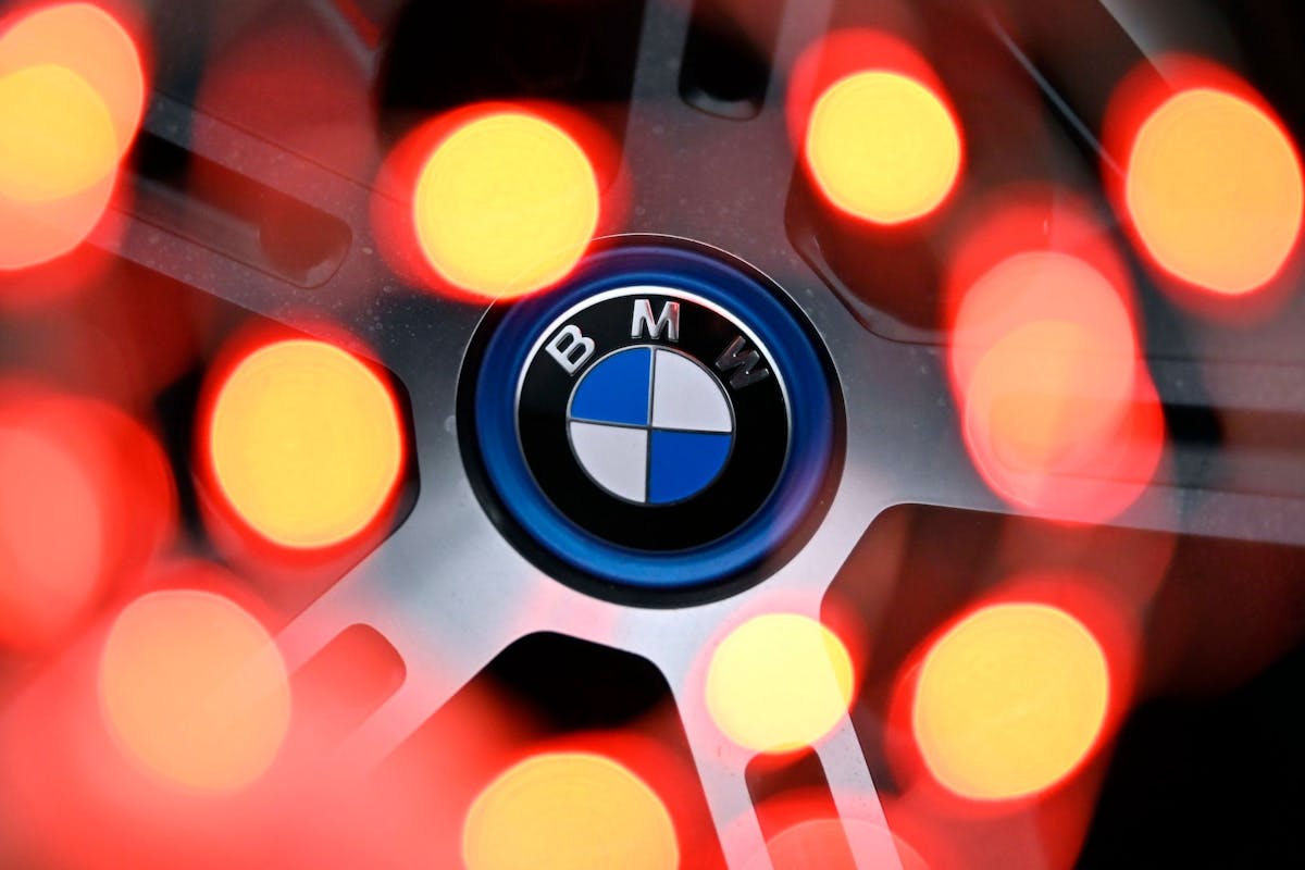 China Wirtschaft, ausländische Investoren, deutsche Unternehmen, Wirtschaftswachstum: BMW Felge mit Logo darauf, BMW China